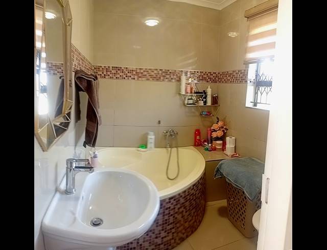 3 BEDROOM HOUSE TO LET IN WESTVILLE